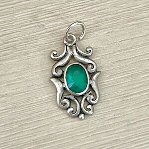 Sterling Silver Tested Green Onyx Filigree Pendant  Vintage Style Scroll Design